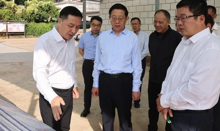 王予波在昆明調研滇池保護治理時強調 研究要深入措施要有效工作要扎實 久久為功打造大生態大濕地大景區